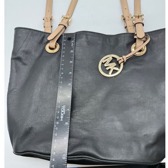 Michael Kors Black Leather Tote Bag Gold Hardware soft S 16. 38T6YTTT8L - Picture 5 of 16